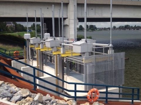 Ipenslotersluis de nieuwe sluis