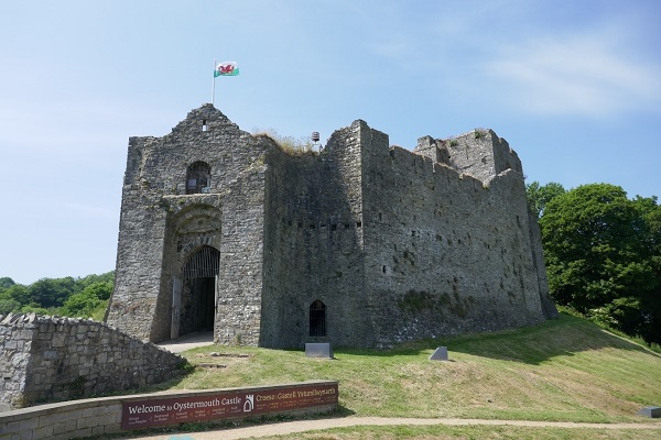 Oystermouth Castle