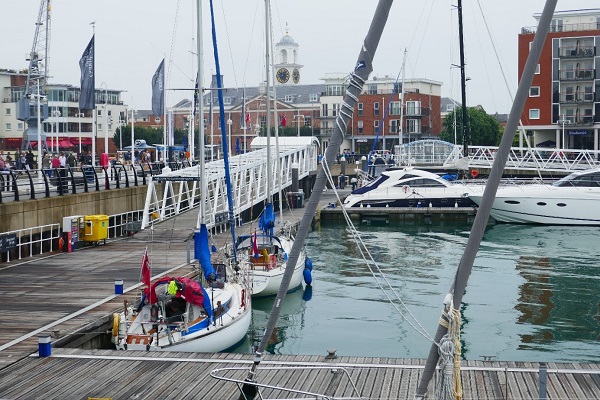 Aangemeerd in het hartje van Portsmouth